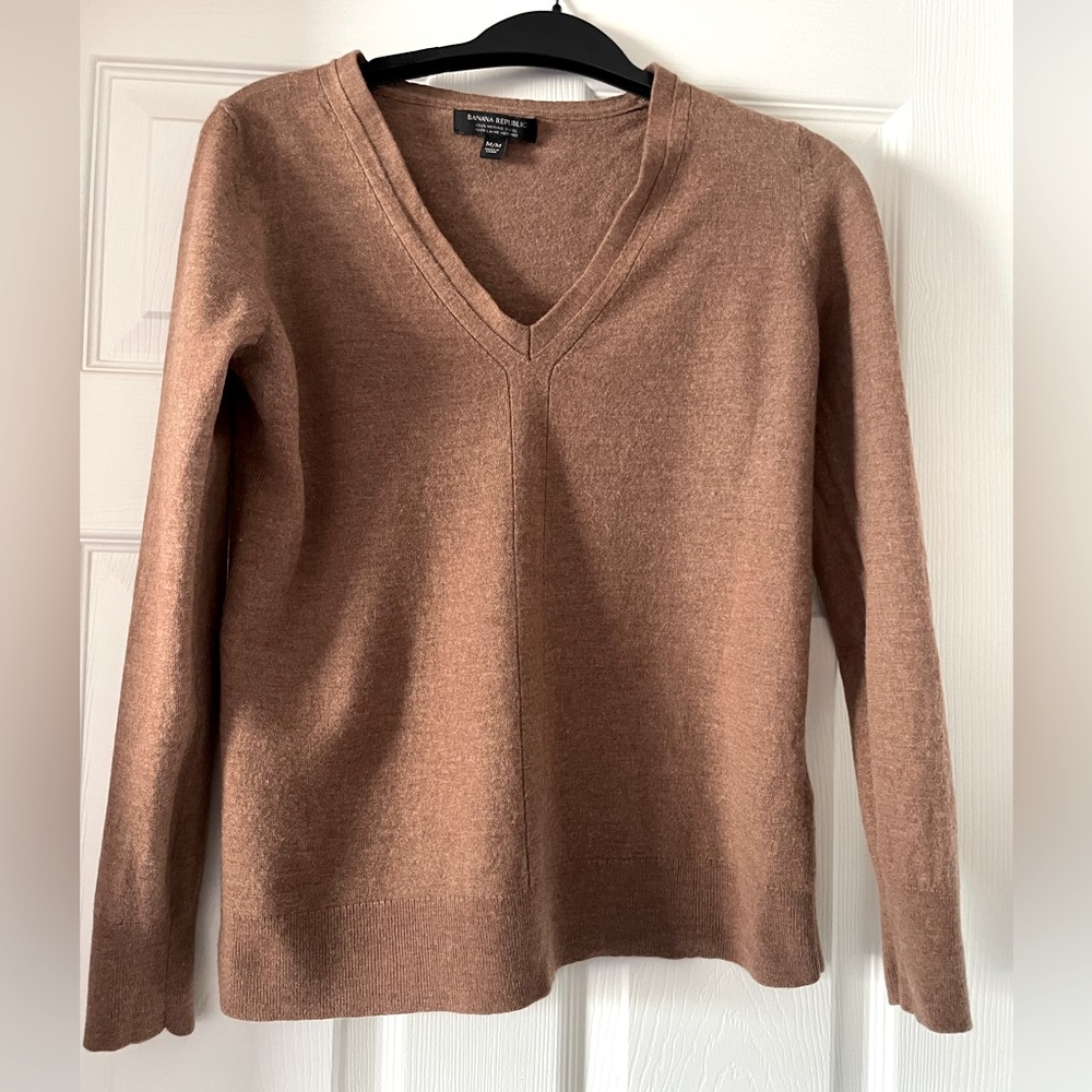 Banana Republic Camel Merino Wool Sweater